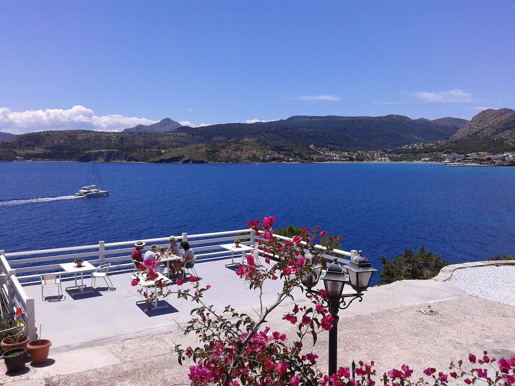 Kavos Bay Seafront Hotel Agia Marina (Aegina) Exterior foto